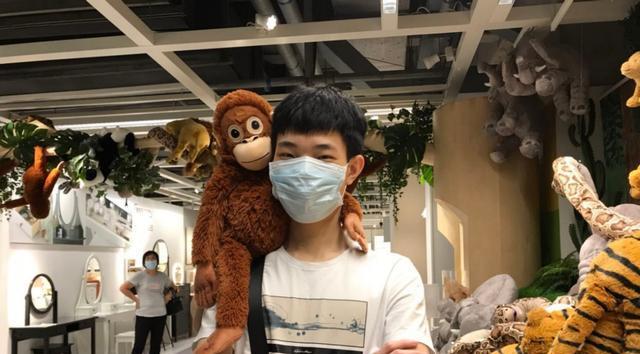 抢先获得SS14赛季头像框，成为游戏中的耀眼明星（抢先获得SS14赛季头像框）