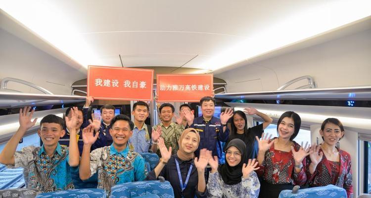 《巨龙法则》女神萝莉齐登场，与你一同召唤巨龙的史诗之旅（体验全新神秘的女神角色）